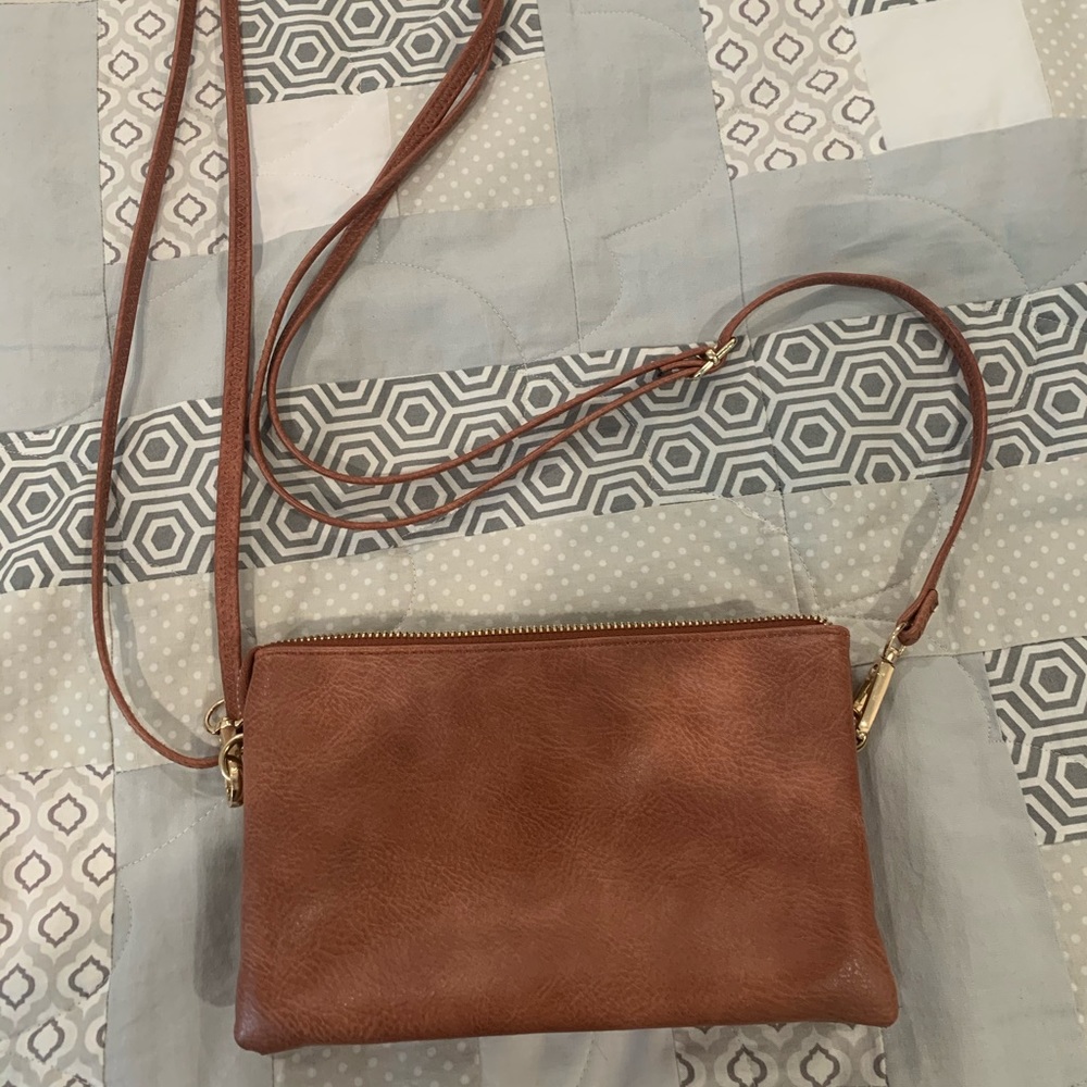 Crossbody/clutch